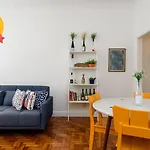 Pineapples PM402 - Moderno apartamento ideal para famílias em Ipanema a 250m da praia de Ipanema