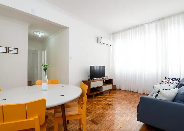 Pineapples PM402 - Moderno apartamento ideal para famílias em Ipanema a 250m da praia de Ipanema